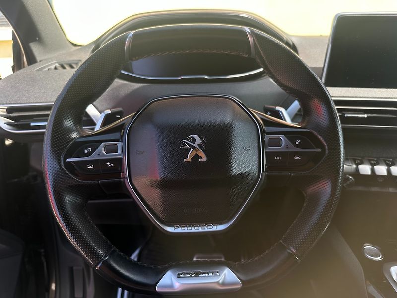 Peugeot 5008 (2018) 1.5HDi 96KW/GTLINE/7MÍST/1MAJ - fotka 27 z 46