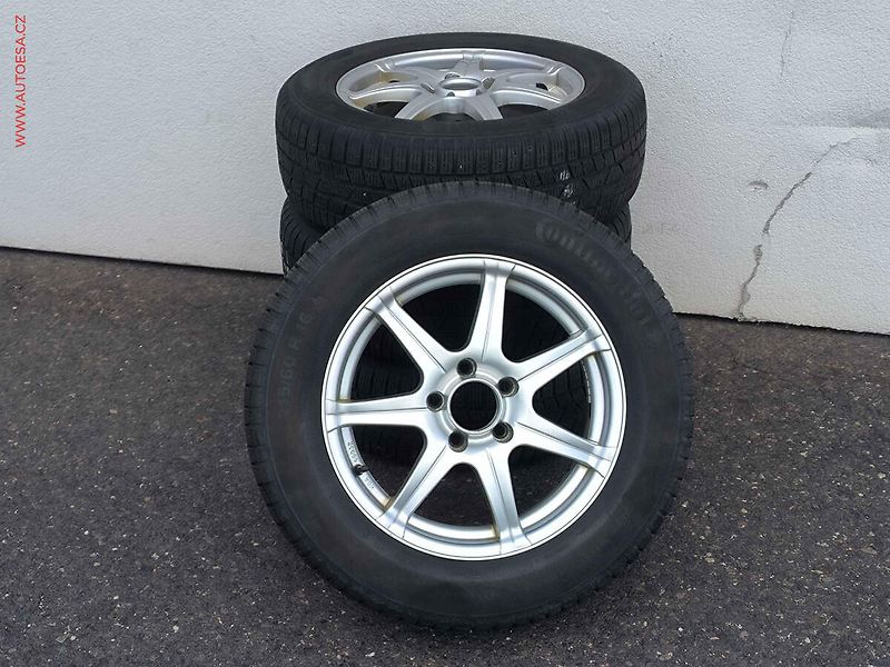 Škoda Yeti (2011) 2.0 TDi 4x4, ČR, servis - fotka 16 z 18