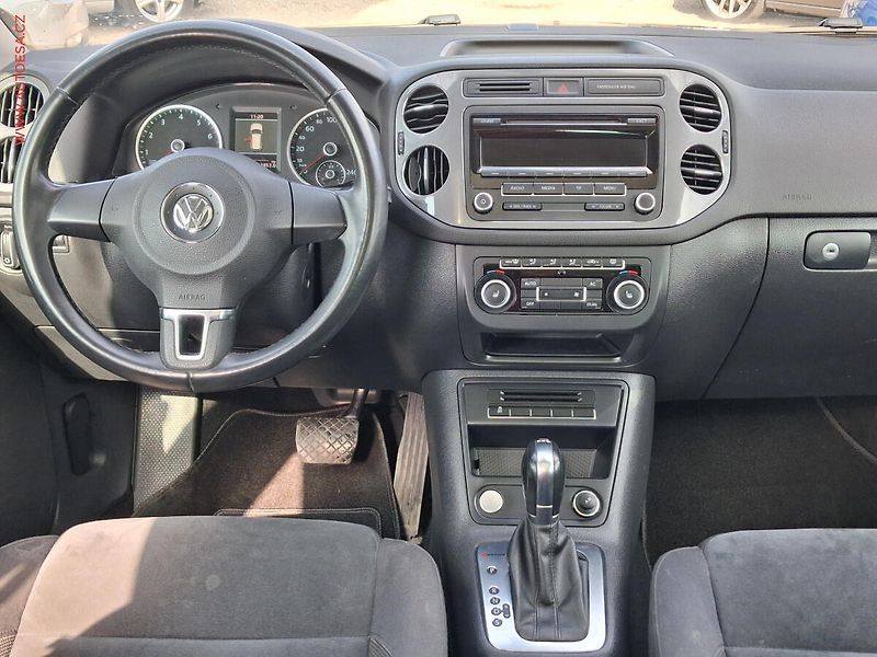 Volkswagen Tiguan (2012) 2.0 TSi 4X4, DSG, výhřev sed. - fotka 8 z 21