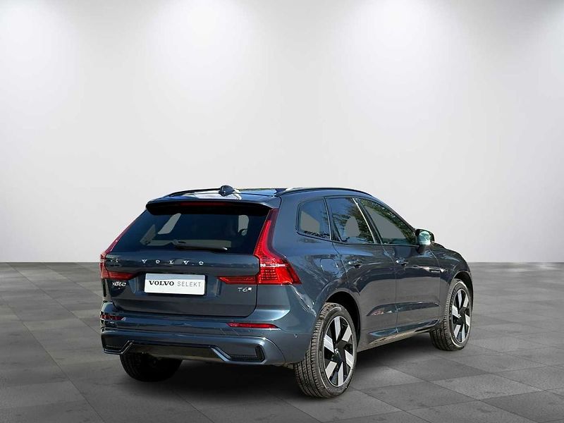 Volvo XC60 PLUS T6 AWD PHEV ACC,BLIS - fotka 5 z 22