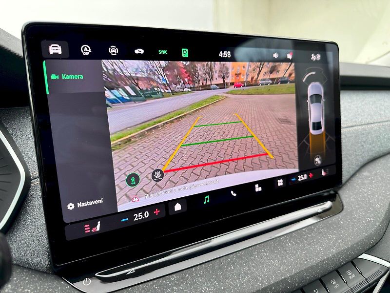 Škoda Octavia (2024) 1.5 TSI 110kW MHEV Top Selecti - fotka 16 z 26