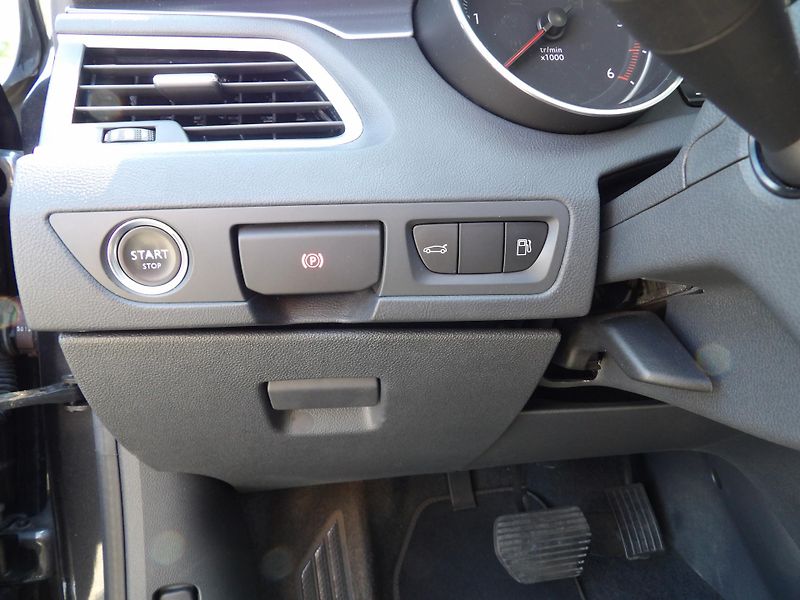 Peugeot 508 (2015) SW RXH 2,0 HDi 180 EAT6 - fotka 27 z 47