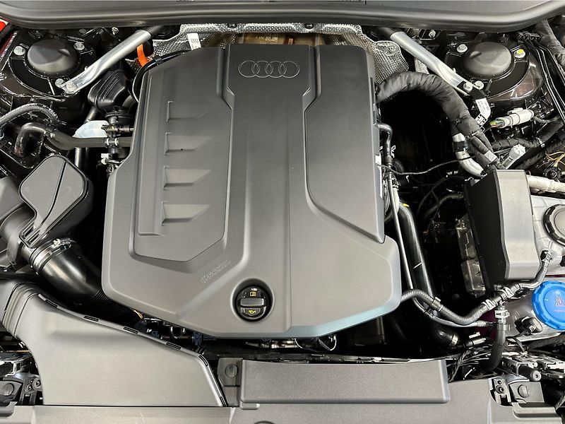 Audi A6 (2026) Avant e-hybrid quattro 220kW - fotka 23 z 25