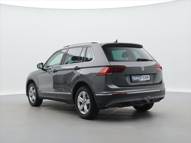 Volkswagen Tiguan 2,0 TDI Highline 4x4 DSG DPH - fotka 4 z 26