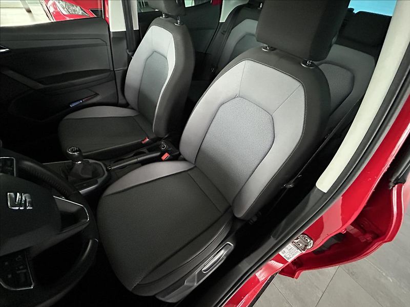 Seat Arona 1,0   TGI,2.MAJITEL,CNG - fotka 21 z 25