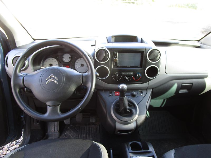 Citroën Berlingo 1,2-81KW-NOVÉ ROZVODY+OLEJ - fotka 9 z 15