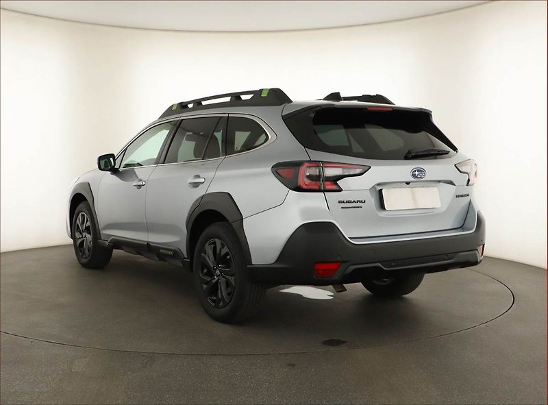 Subaru Outback (2022) 2.5 i - fotka 4 z 18