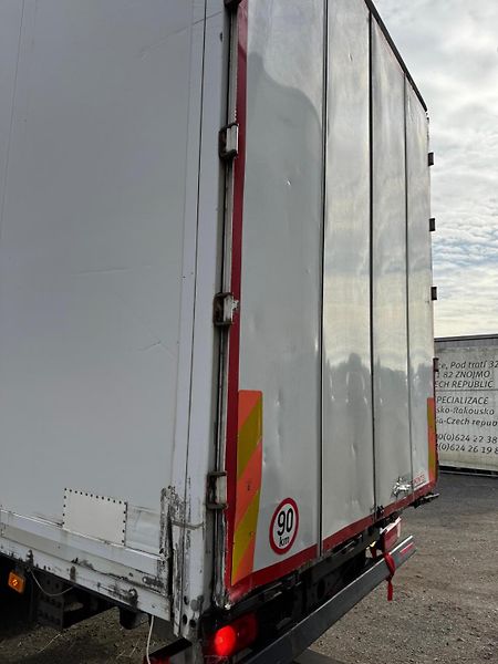 Renault Trucks T (2015) 430 6x2 Svan Tandem - fotka 7 z 23