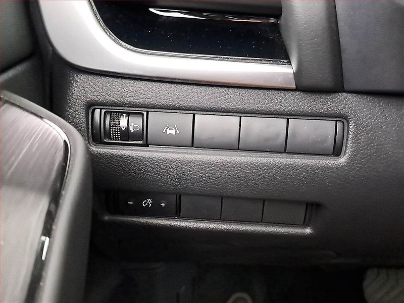 Nissan Qashqai (2023) 1.5 e-Power - fotka 17 z 21