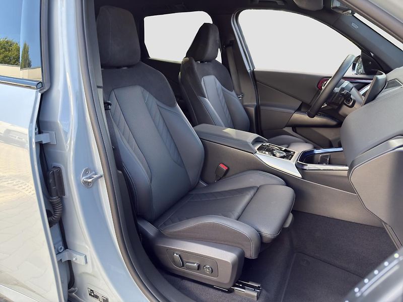 BMW X3 xDrive20d - fotka 14 z 23