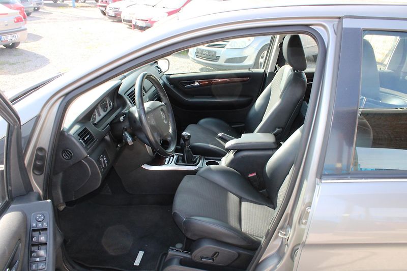 Mercedes-Benz Třídy B (2008) B 200CDI KŮŽE XENON KLIMA ALU - fotka 9 z 16