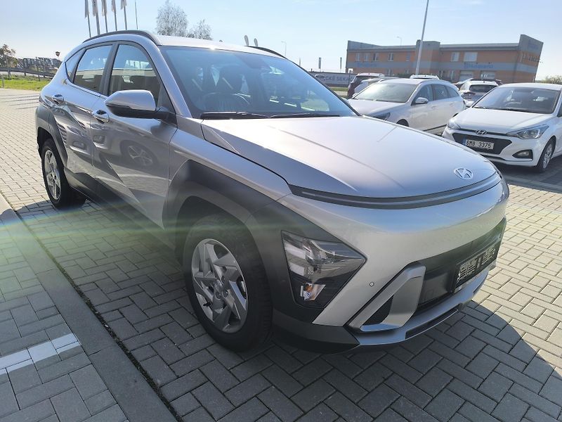 Hyundai Kona (2026) 1,6 T-GDI 2WD MT SMART  - fotka 6 z 17