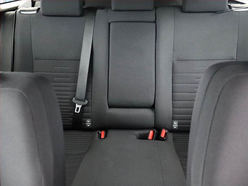 Toyota Auris (2019) 1.6 Valvematic, Serv.kniha - fotka 8 z 16