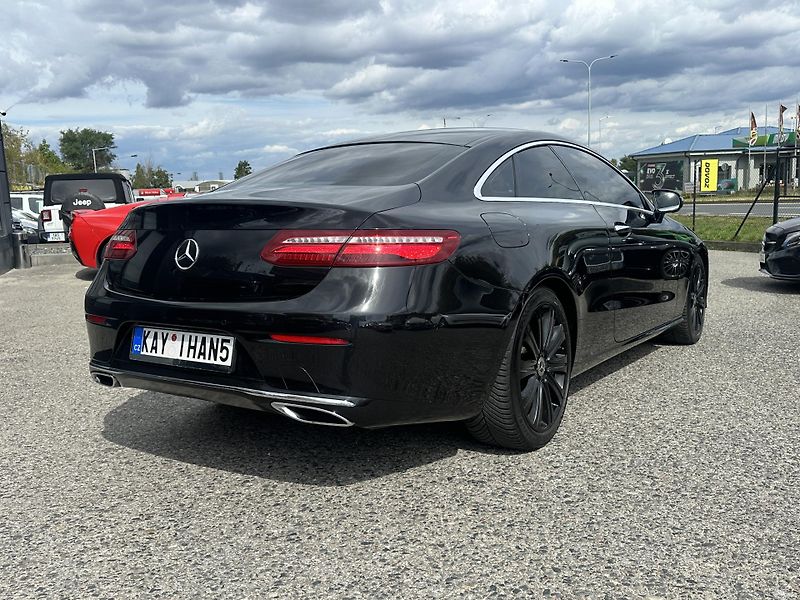 Mercedes-Benz Třídy E (2018) Mercedes-Benz E 200 2018 - fotka 7 z 19