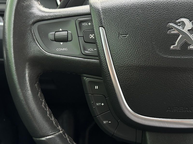 Peugeot 508 2.0HDi AT 163PS Bi-Xenon NAVI - fotka 15 z 36