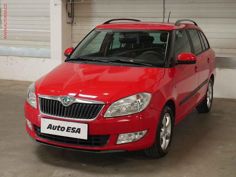Škoda Fabia (2012) 1.4i, 1.maj,ČR, servis.kniha - fotka 3 z 16