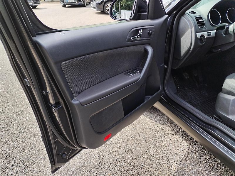 Škoda Yeti (2012)   1.4 TSI Ambition PĚKNÝ - fotka 10 z 31