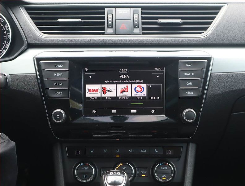 Škoda Superb (2016) 2.0 TDI, Automat, Navi - fotka 12 z 19