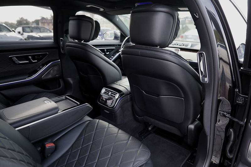 Mercedes-Benz Třídy S S 400d 4Matic/BURM/DPH - fotka 25 z 28