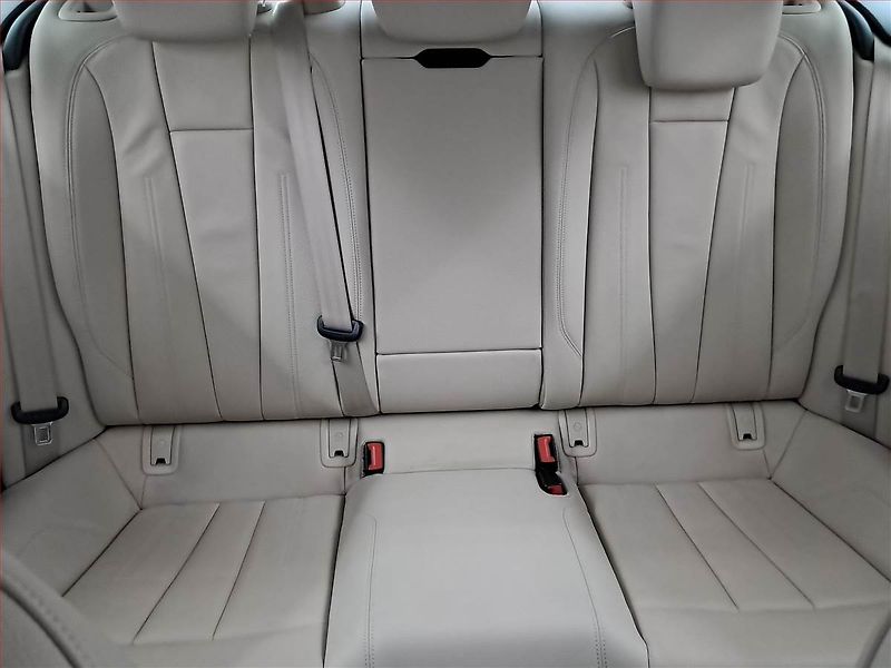 Audi A5 (2017) 2.0 TFSI - fotka 10 z 23
