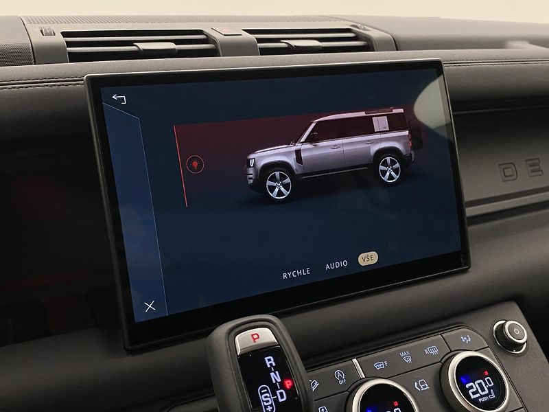 Land Rover Defender 110 D300 X-DYNAMIC SE AWD CZ - fotka 43 z 46