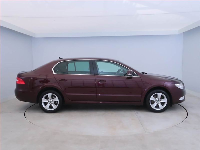 Škoda Superb (2010) Elegance 2.0 TDI, Automat - fotka 6 z 15