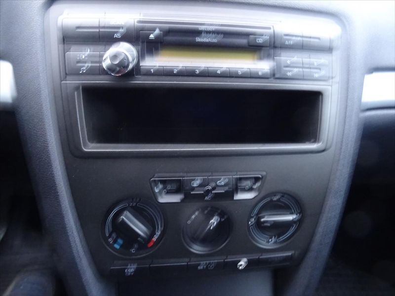 Škoda Octavia 1,9 TDI  77 kW - fotka 21 z 28
