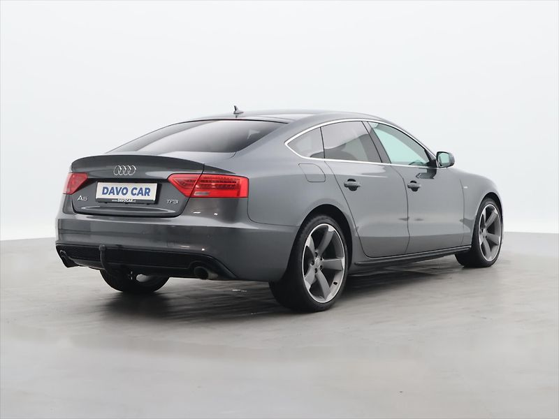 Audi A5 2,0 TFSI 169kW S-Line Xenon - fotka 7 z 27