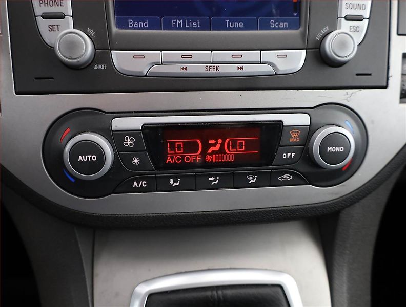 Ford C-MAX (2009) 2.0 TDCi, po STK, Tažné, Klima - fotka 10 z 15