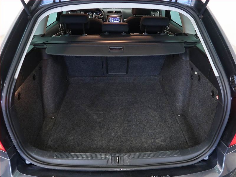 Škoda Octavia (2011) 1.6 TDI, nová STK, Tažné - fotka 12 z 12