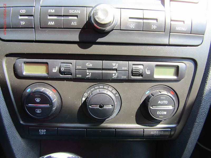 Škoda Octavia (2007) 2.0 FSi, AC - fotka 13 z 17