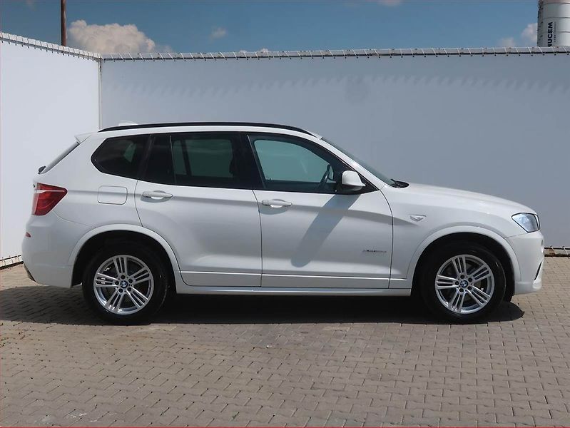 BMW X3 (2013) xDrive20d, 4X4, Serv.kniha - fotka 6 z 16