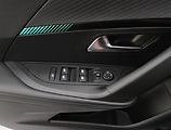 Peugeot 2008 (2022) Allure 1.2 PureTech, Automat - náhled 25