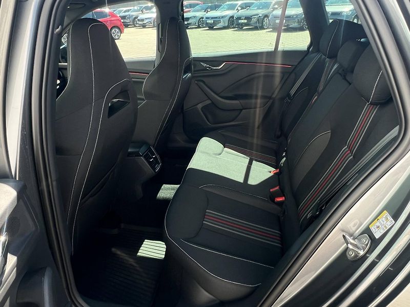 Škoda Kamiq (2026) Monte Carlo 7DSG 1,0TSI - fotka 8 z 23