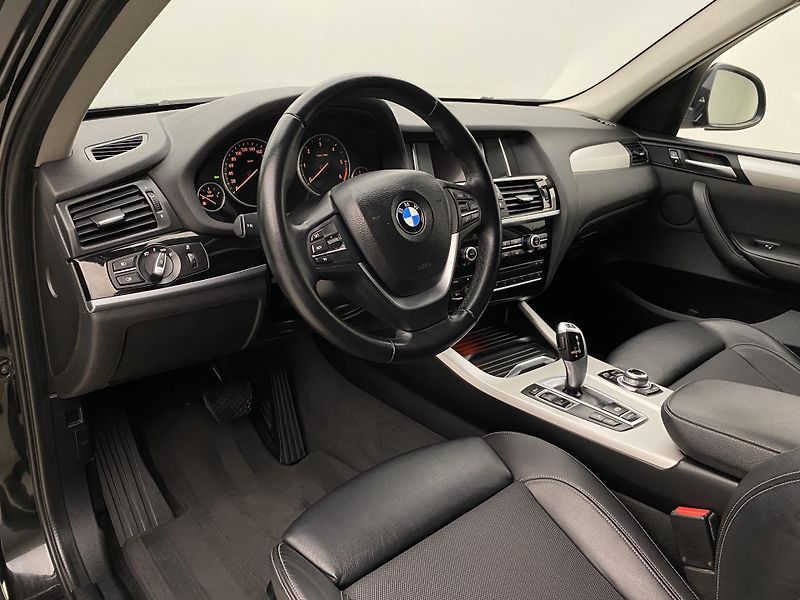 BMW X3 XDRIVE 20d AUT  - fotka 4 z 56