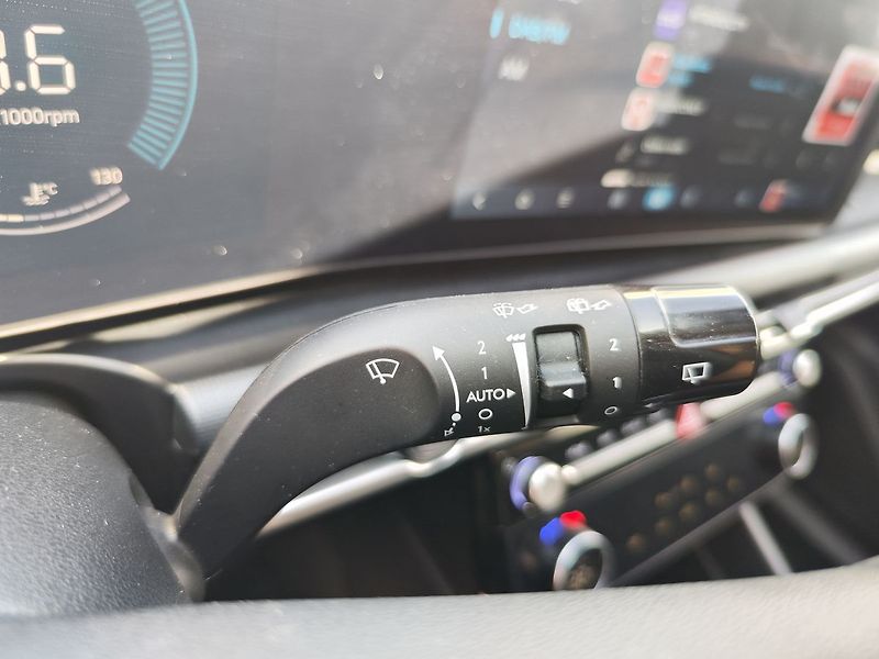 Hyundai Tucson 1.6 T-GDI/118kW Smart DCT - fotka 28 z 32