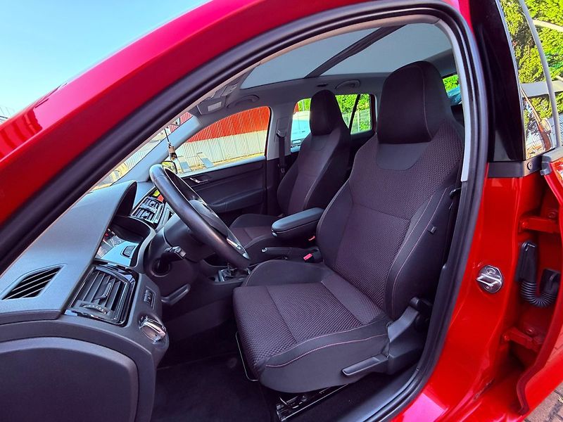 Škoda Rapid 1.2 TSi Style Plus, Serviska - fotka 14 z 25