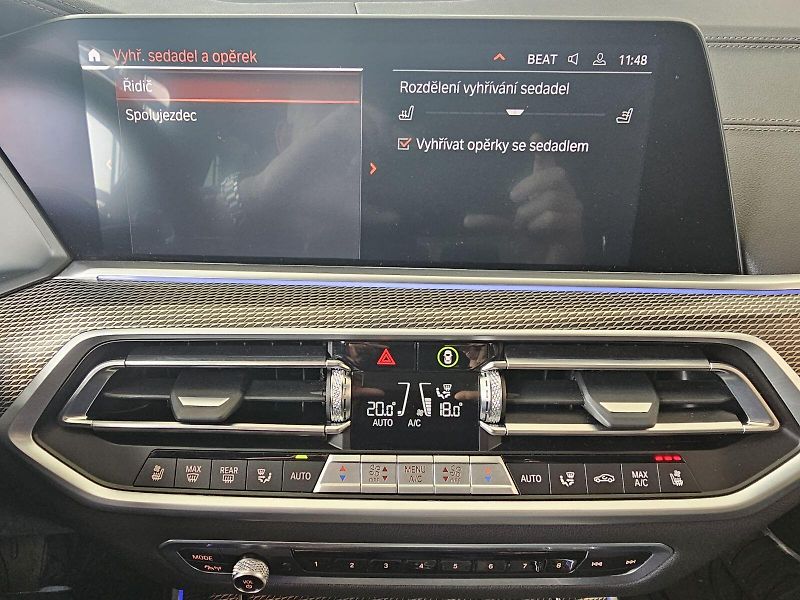 BMW X5 xDrive30d M sportovní paket - fotka 24 z 30