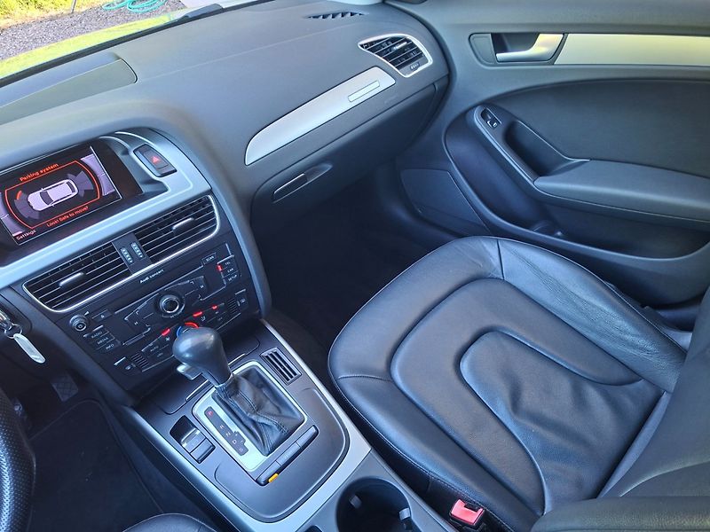 Audi A4 (2012) 3.0TDI 176kW 7A QUATTRO - fotka 13 z 39