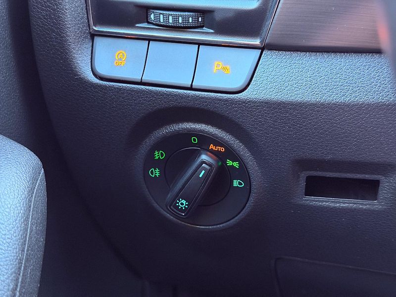 Škoda Fabia 1.0 TSi Style, ČR, 46 tkm, LED - fotka 21 z 26