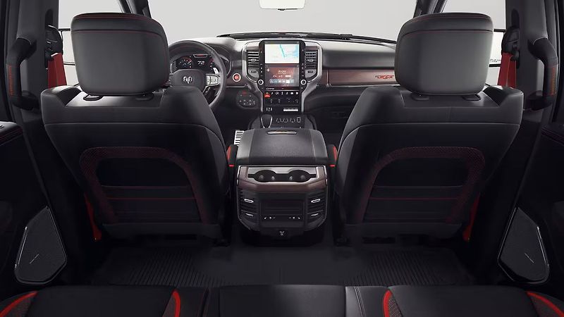 RAM 1500 (2027) 6.2 V8 787k TRX - fotka 6 z 8