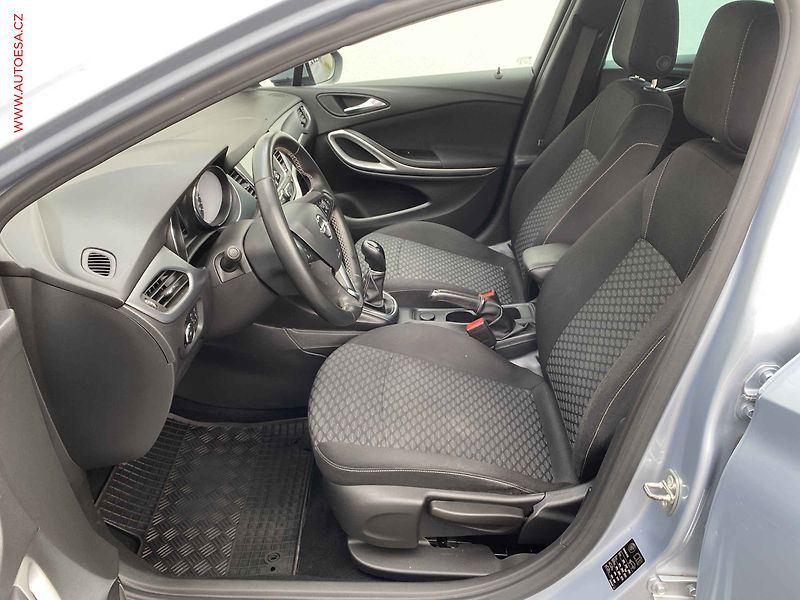Opel Astra (2017) 1.6CDTi, ČR, AC, TZ - fotka 9 z 16