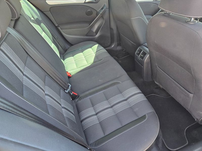 Volkswagen Golf (2012) 1.4 16V Serviska,Rozvody - fotka 14 z 30