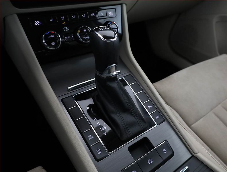 Škoda Superb (2021) Style 2.0 TDI - fotka 11 z 20