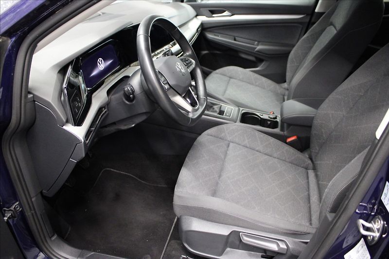 Volkswagen Golf 1,5 TSI EVO 96KW M6 1.MAJ. CZ - fotka 8 z 34
