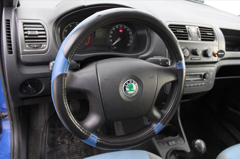 Škoda Fabia II 1.2i ČR - fotka 13 z 15