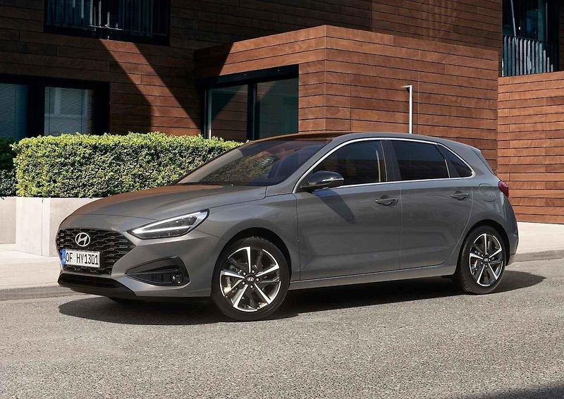 Atraktivní menší SUV Seat Arona zlevnilo o 25 000 Kč