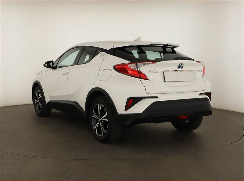 Toyota C-HR (2019) 1.8 Hybrid - fotka 4 z 20