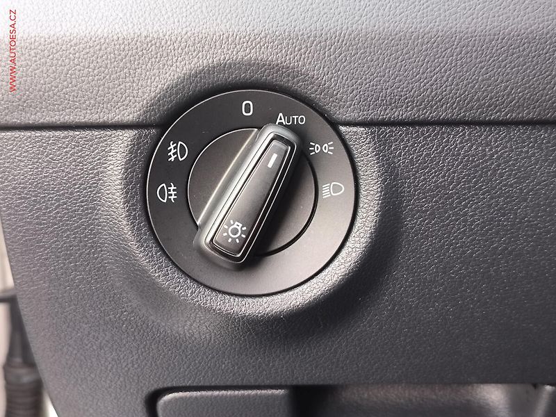 Škoda Octavia (2019) 1.6 TDi, ČR - fotka 17 z 20