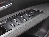 Peugeot 5008 (2018) 1.6 HDi, 1.maj,ČR, Active - náhled 13
